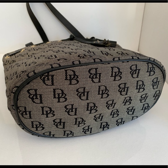 Dooney & Bourke Shoulder Bag - Picture 11 of 14